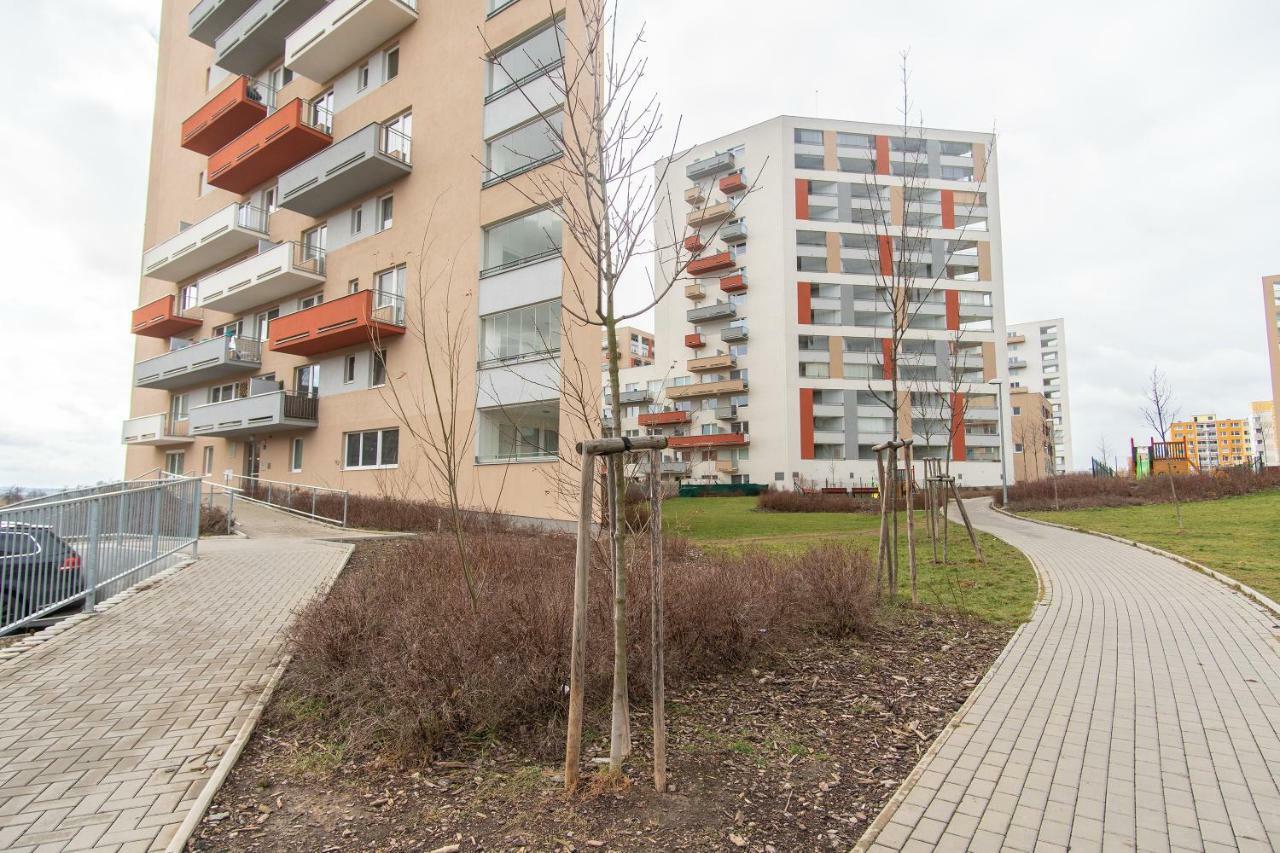 Prostorný 3 pokojový apartmán s dvěma terasami Praga Exterior foto